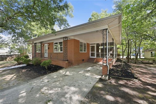 912 Virginia Avenue, Burlington, NC 27217