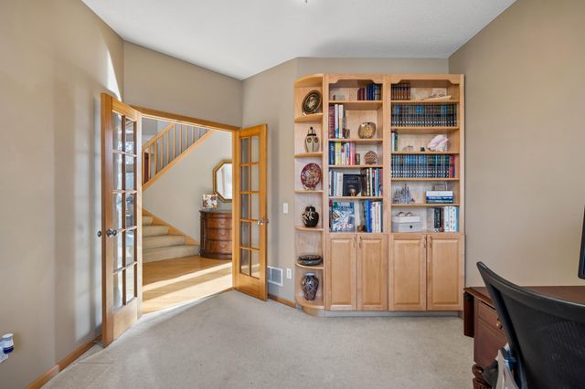 830 Fox Path Court, Medina, MN 55340