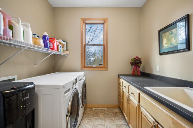 830 Fox Path Court, Medina, MN 55340