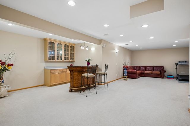 830 Fox Path Court, Medina, MN 55340