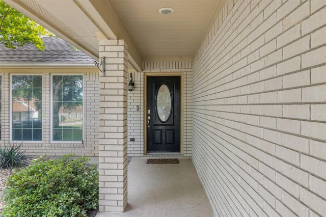 705 Palmer ST, Rockdale, TX 76567