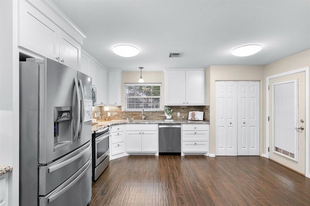705 Palmer ST, Rockdale, TX 76567