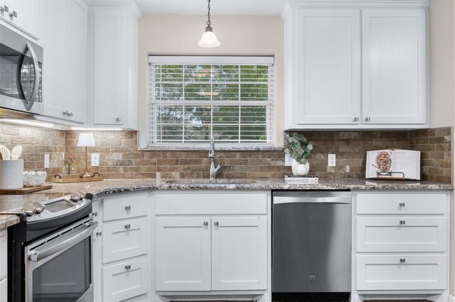 705 Palmer ST, Rockdale, TX 76567