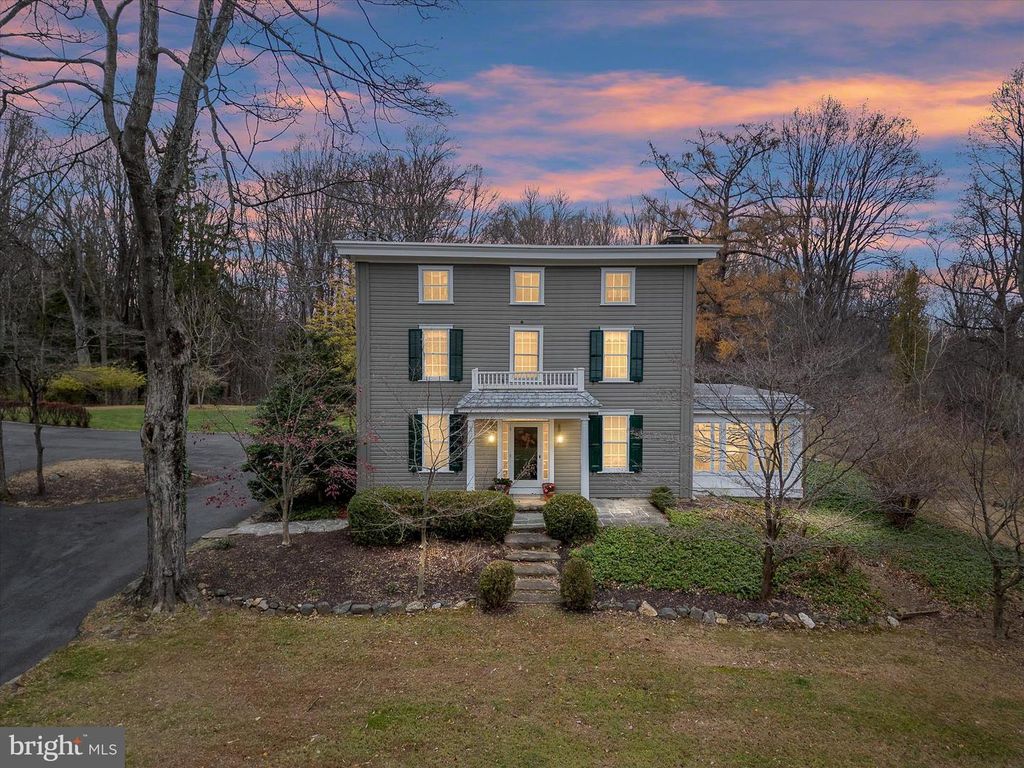 417 BURNT MILL RD, Chadds Ford, PA 19317