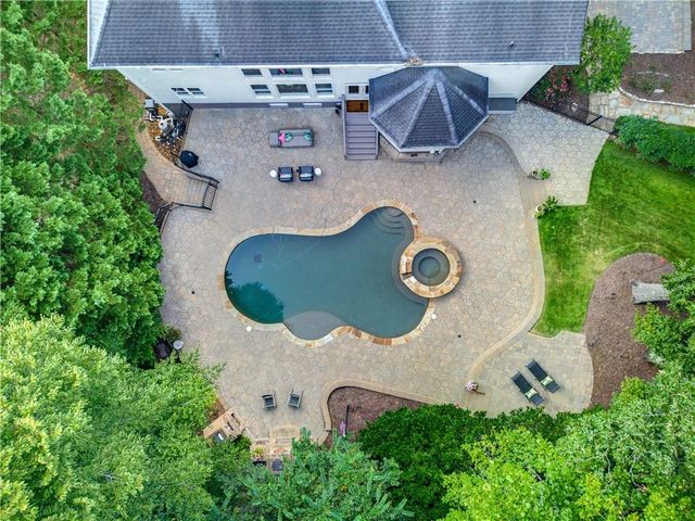 565 Greenview Terrace, Milton, GA 30004