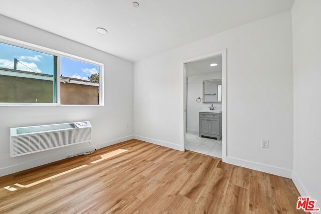219 E 87th Street, Los Angeles, CA 90003