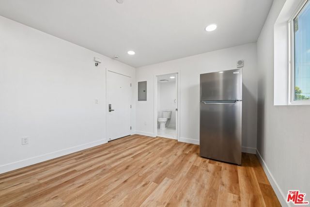 219 E 87th Street, Los Angeles, CA 90003