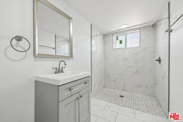 219 E 87th Street, Los Angeles, CA 90003