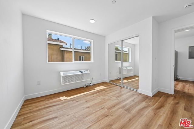 219 E 87th Street, Los Angeles, CA 90003