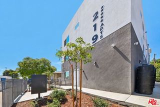 219 E 87th Street, Los Angeles, CA 90003