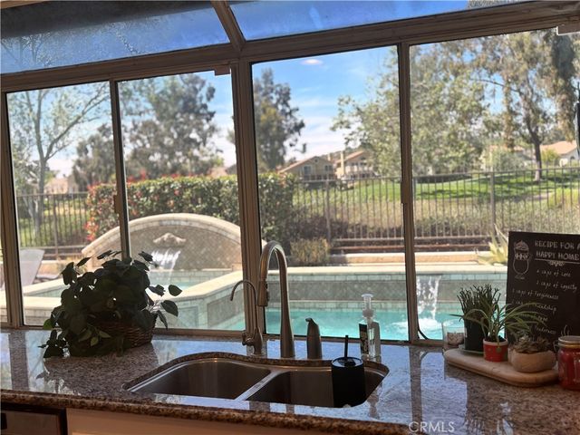 21 Sendero, Rancho Santa Margarita, CA 92688