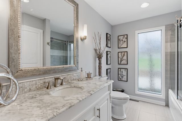 123 Valley Brook Dr, Hendersonville, TN 37075