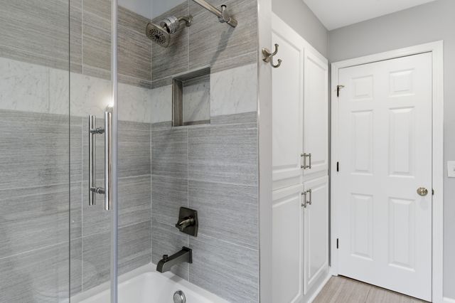 123 Valley Brook Dr, Hendersonville, TN 37075