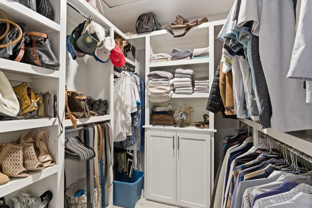 123 Valley Brook Dr, Hendersonville, TN 37075