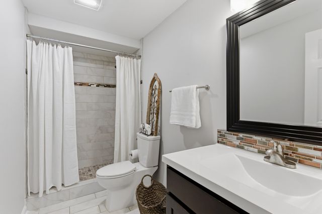 123 Valley Brook Dr, Hendersonville, TN 37075