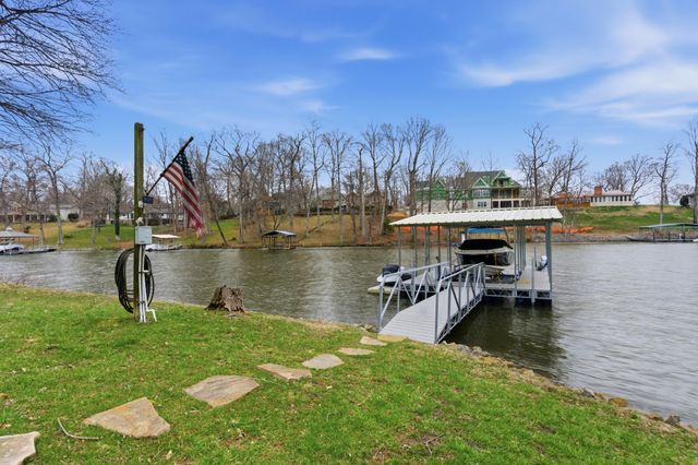 123 Valley Brook Dr, Hendersonville, TN 37075