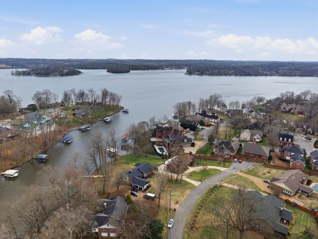 123 Valley Brook Dr, Hendersonville, TN 37075