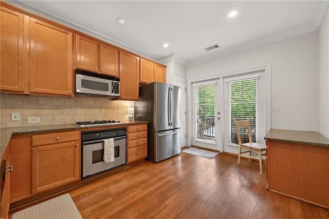 240 Le Gran Bend 65, Sandy Springs, GA 30328