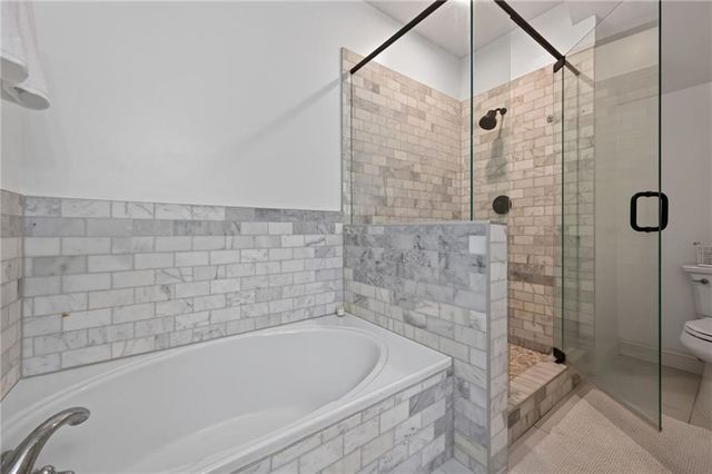 240 Le Gran Bend 65, Sandy Springs, GA 30328