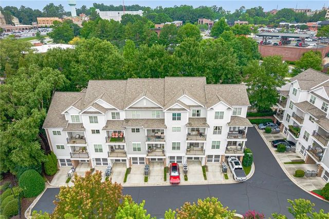 240 Le Gran Bend 65, Sandy Springs, GA 30328