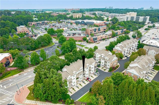 240 Le Gran Bend 65, Sandy Springs, GA 30328
