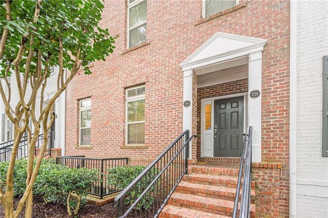 240 Le Gran Bend 65, Sandy Springs, GA 30328