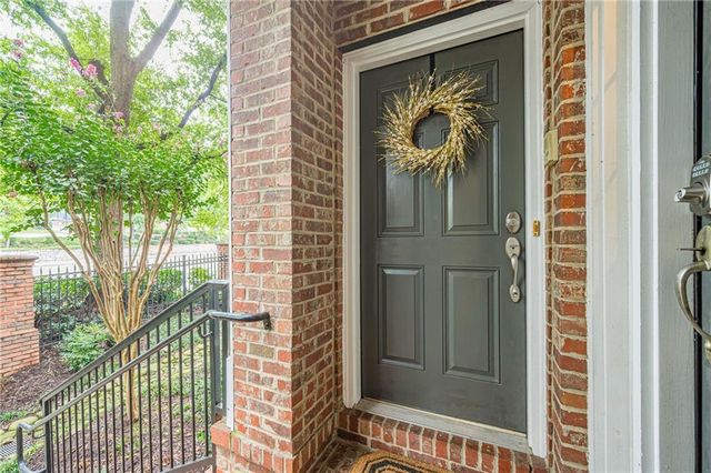 240 Le Gran Bend 65, Sandy Springs, GA 30328