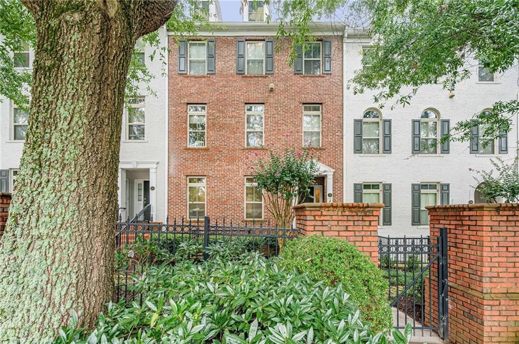 240 Le Gran Bend 65, Sandy Springs, GA 30328