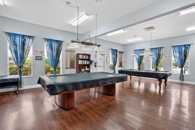 2821 Somerset Dr 317, Lauderdale Lakes, FL 33311