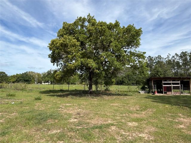 11090 SE 165TH TERRACE ROAD, Ocklawaha, FL 32179