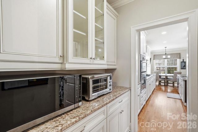 135 Lakeshore Hills Drive, Mooresville, NC 28117