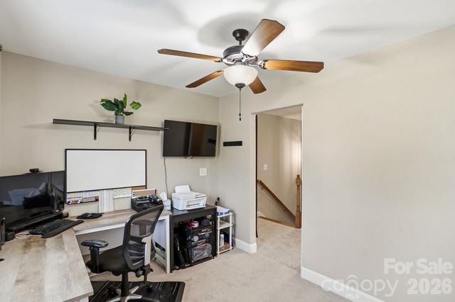 135 Lakeshore Hills Drive, Mooresville, NC 28117