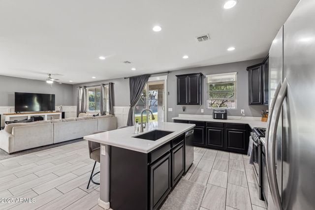 35362 N KELSEE Drive, San Tan Valley, AZ 85144