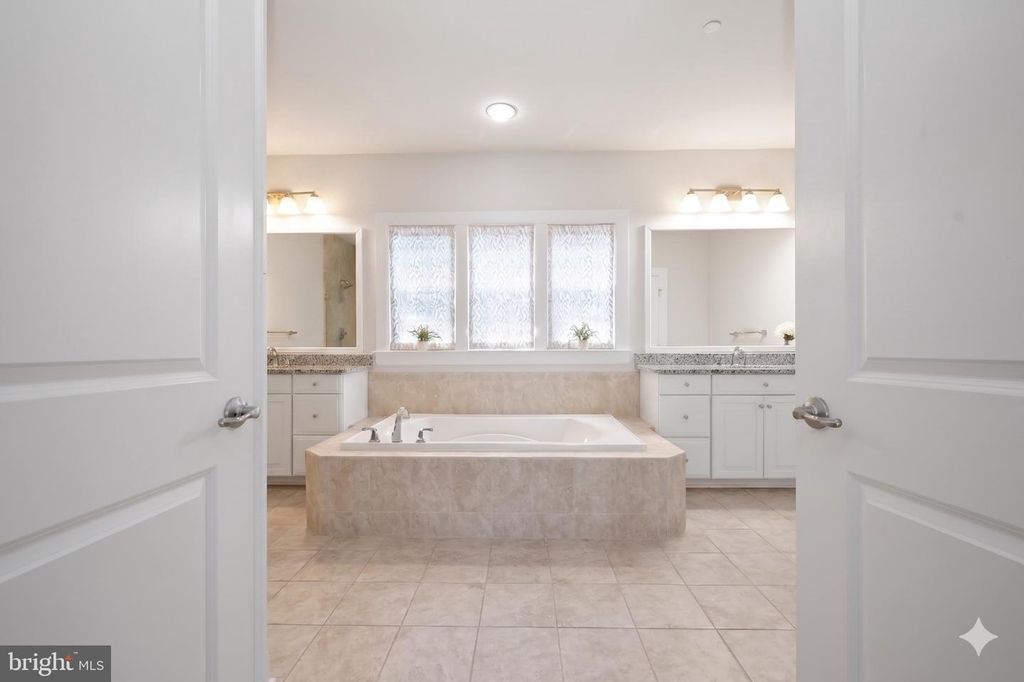 Image 34 of property listing at 11047 MARTHA WAY, Fulton, MD 20759