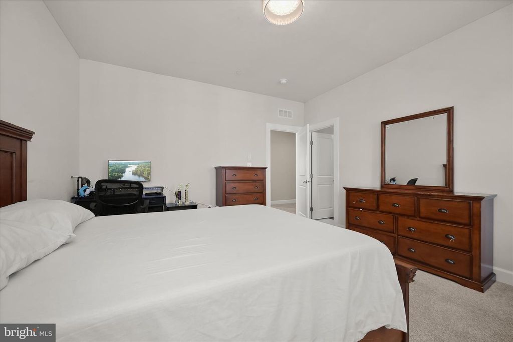 Image 41 of property listing at 11047 MARTHA WAY, Fulton, MD 20759