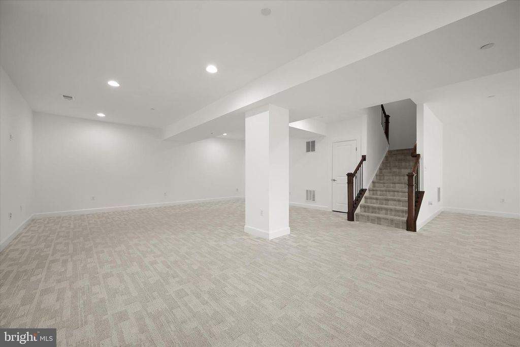 Image 50 of property listing at 11047 MARTHA WAY, Fulton, MD 20759