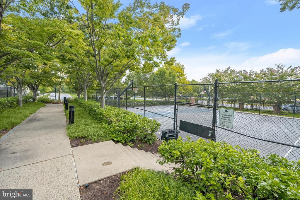 Image 75 of property listing at 11047 MARTHA WAY, Fulton, MD 20759