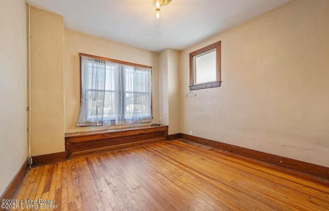 2121 W Oak St, Louisville, KY 40210