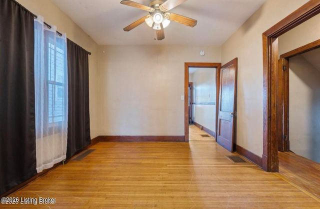 2121 W Oak St, Louisville, KY 40210