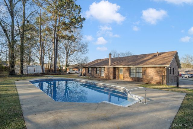 5001 George Green Drive W, Montgomery, AL 36109