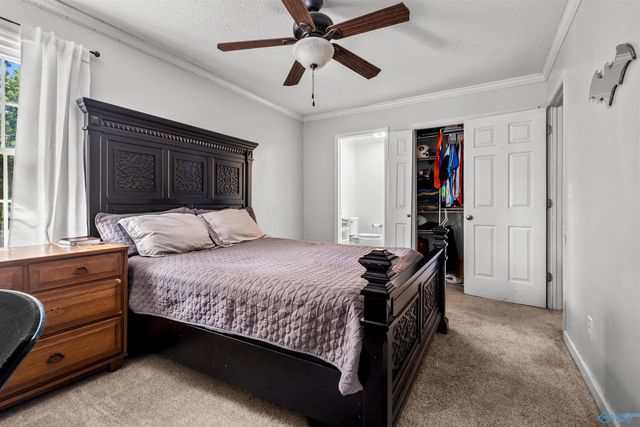 326 Mountain Lake Circle, Rainbow City, AL 35906