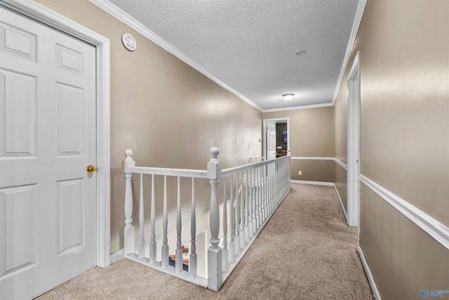 326 Mountain Lake Circle, Rainbow City, AL 35906