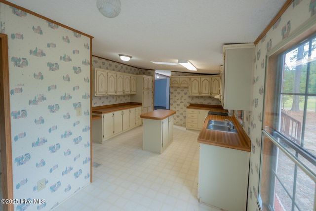 270 Duck Creek Road, Washington, NC 27889