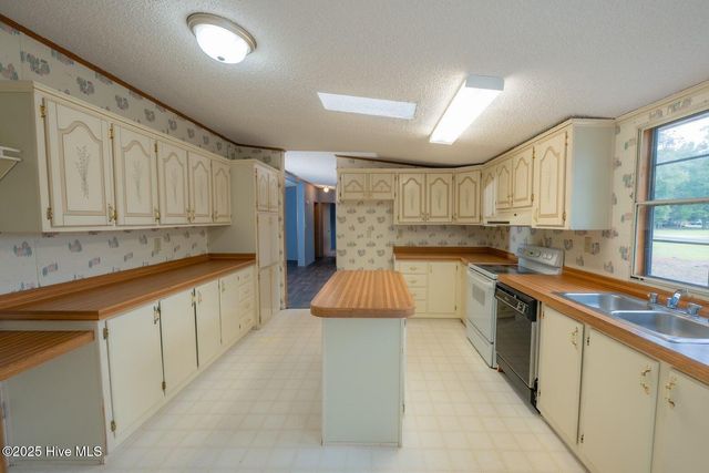 270 Duck Creek Road, Washington, NC 27889