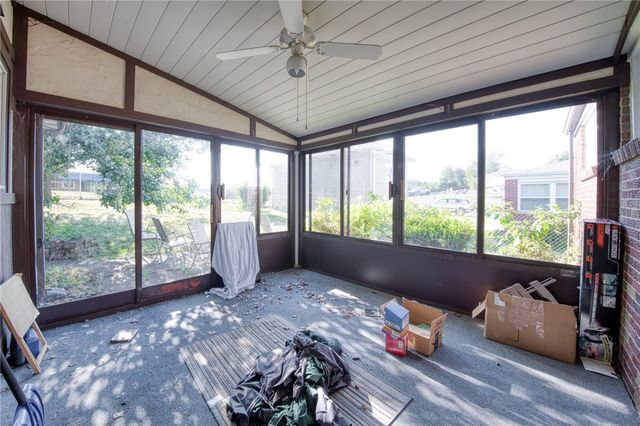 4615 Home St, West Mifflin, PA 15122