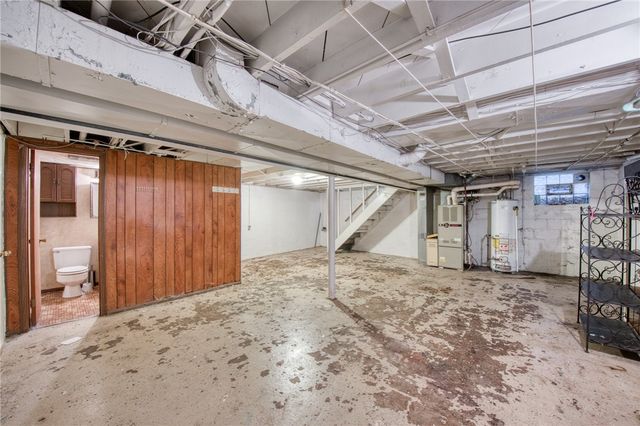 4615 Home St, West Mifflin, PA 15122