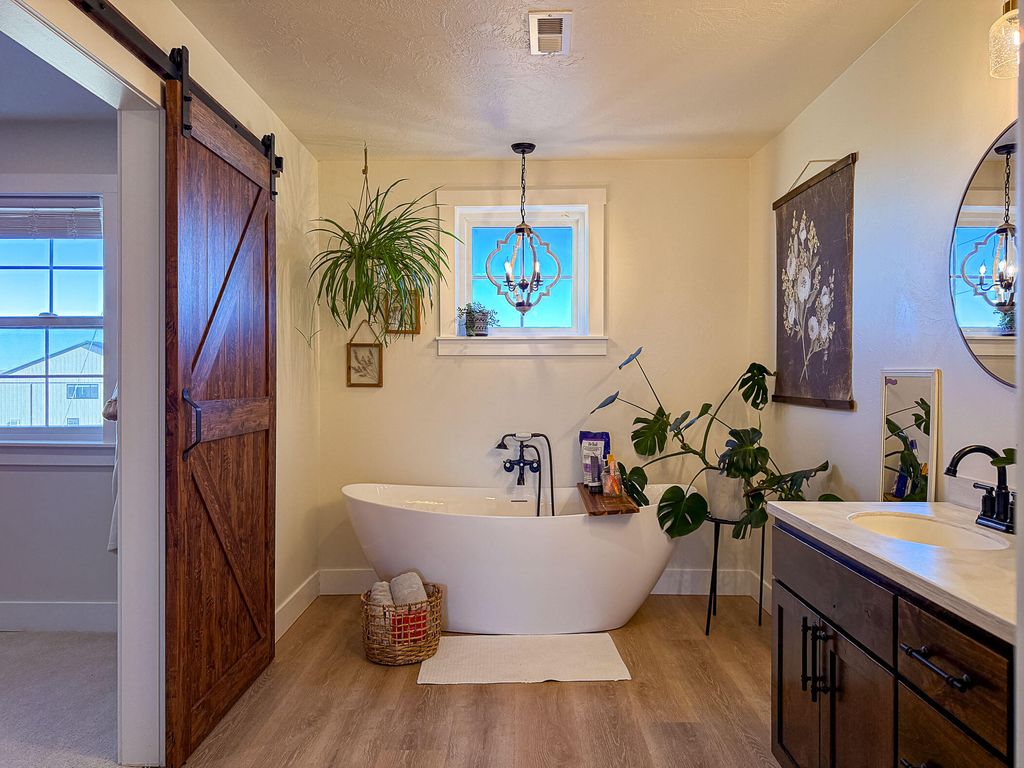 460 13th LN, Fairfield, MT 59436 photo 28