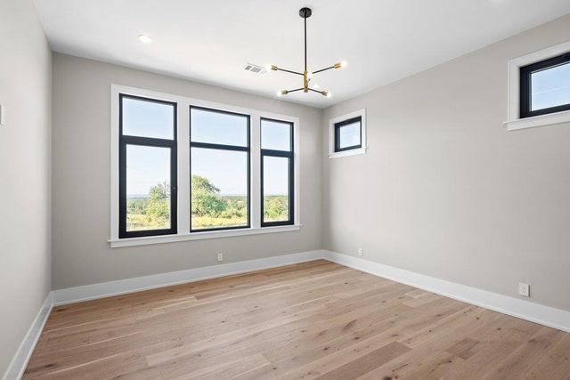 583 Comanche RDG, Round Mountain, TX 78663