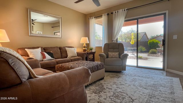 2527 W WARREN Drive, Anthem, AZ 85086