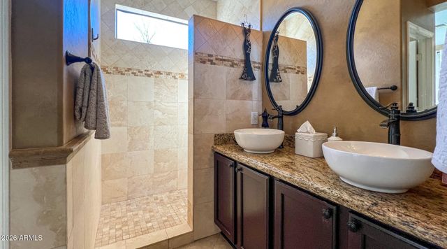 2527 W WARREN Drive, Anthem, AZ 85086